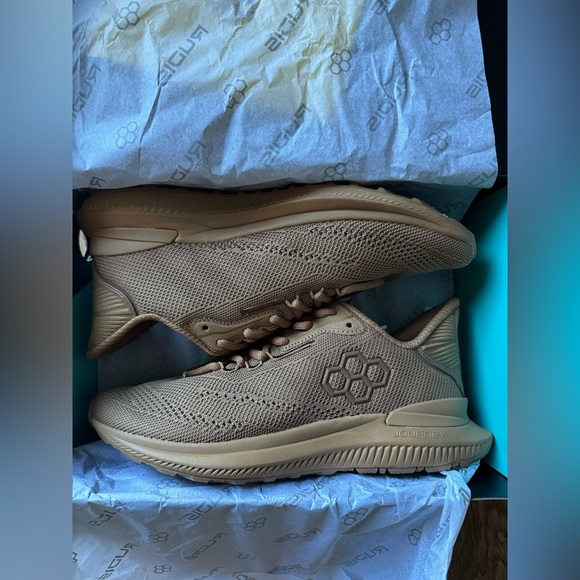 Rudis Journey Knit Trainers - 8.5 Brand New - Picture 1 of 3